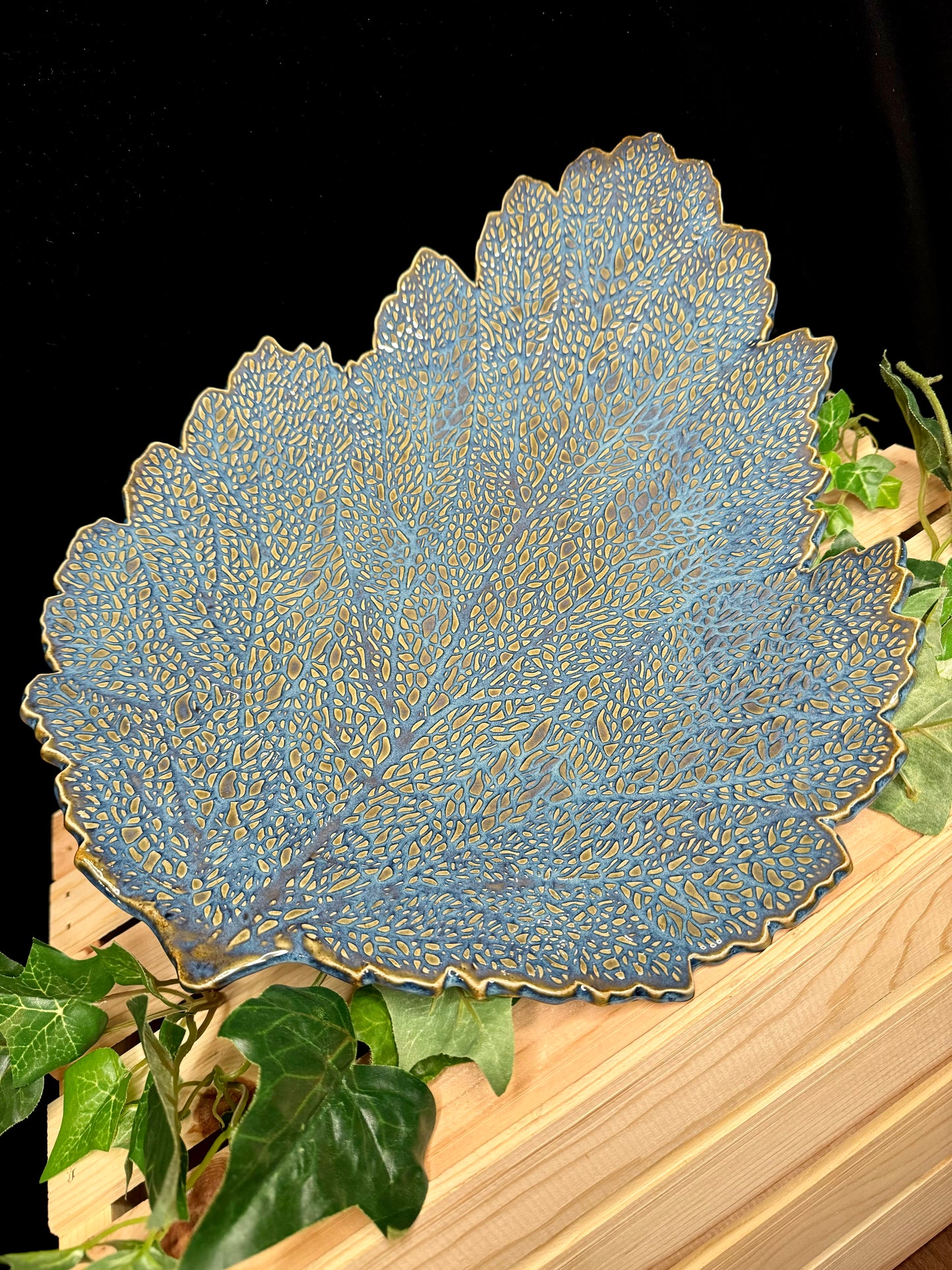 Large Leaf Platter