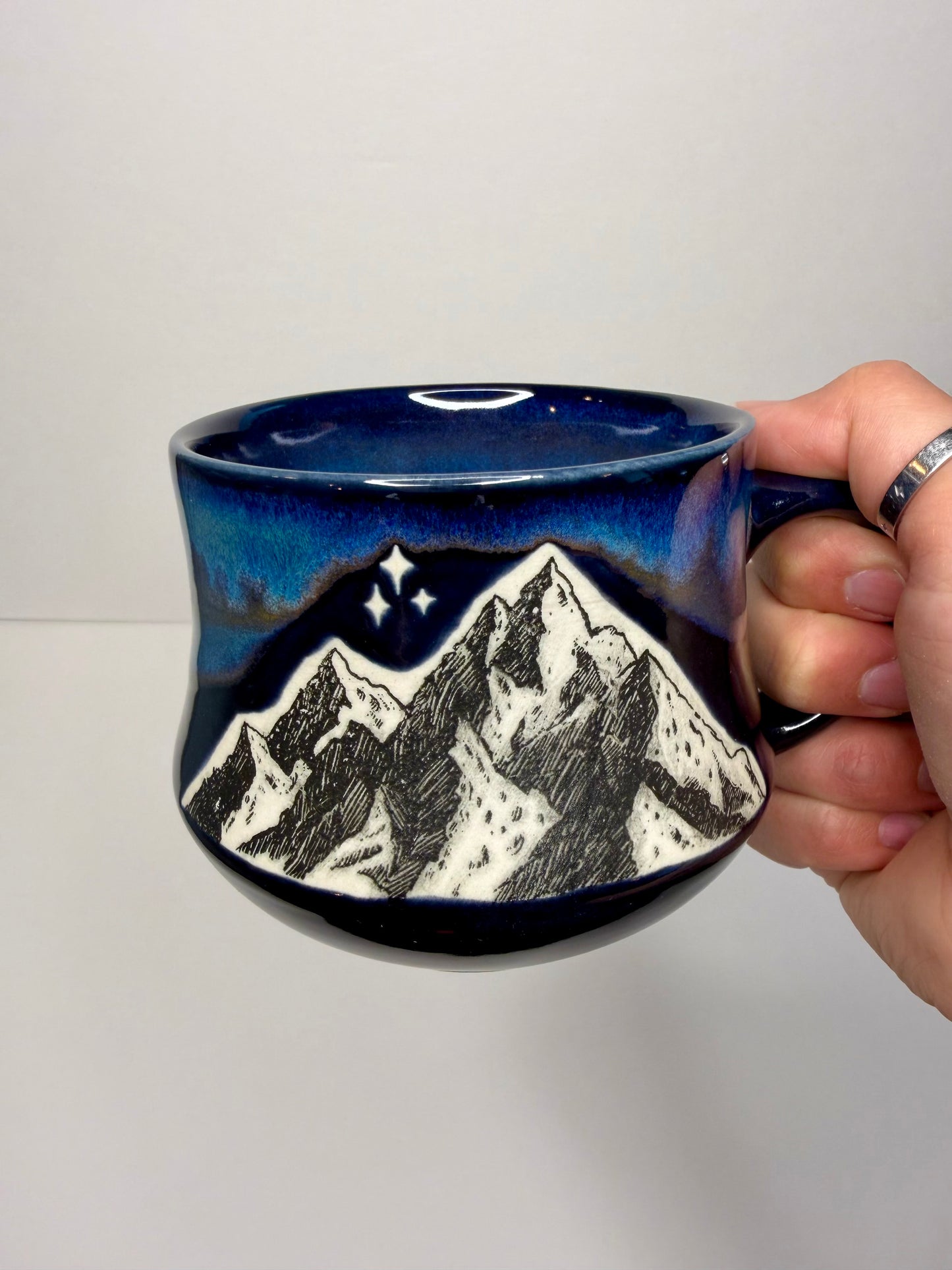 Velaris-Inspired Mug (Pre-Order)