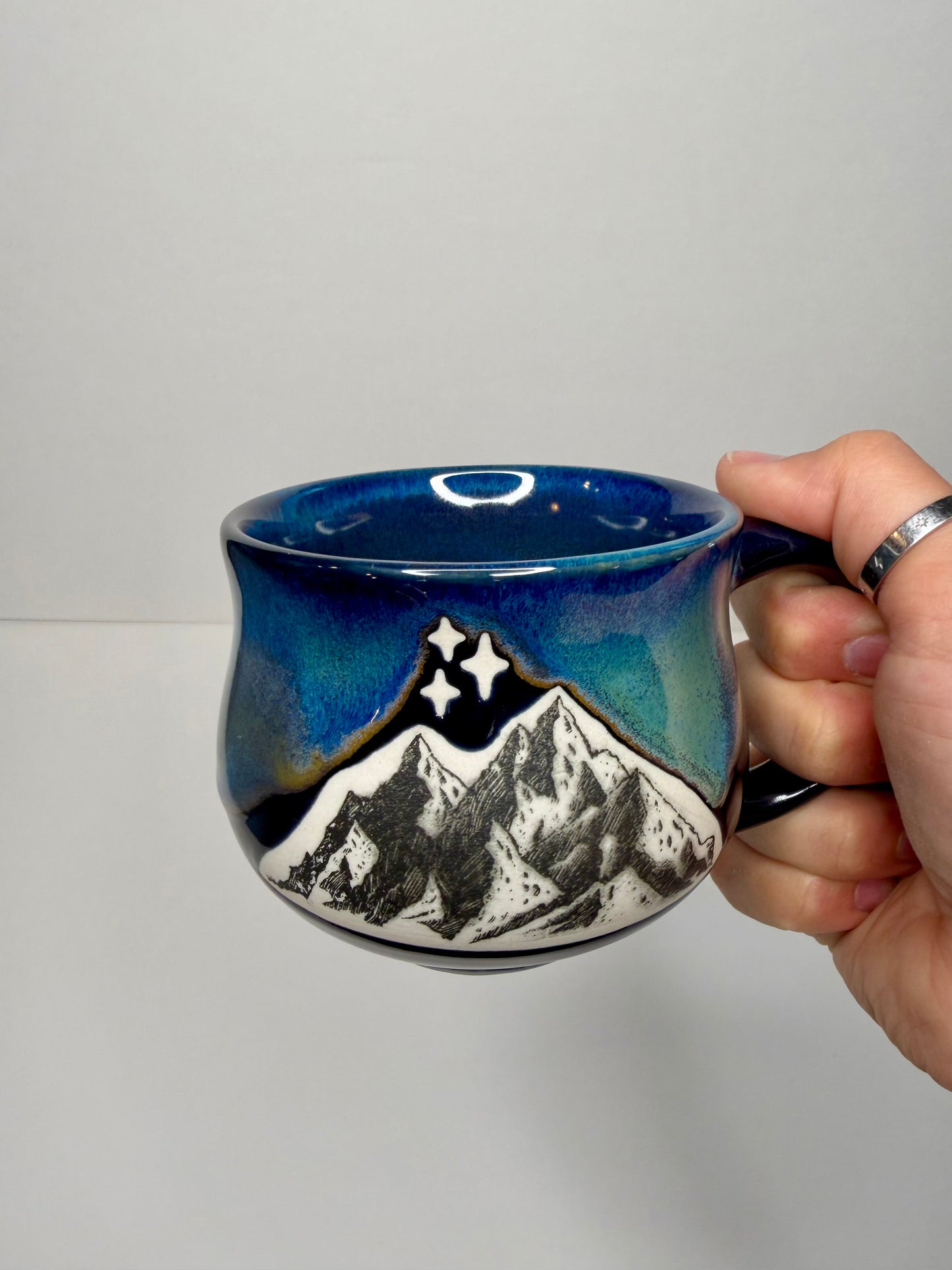 Velaris-Inspired Mug (Pre-Order)