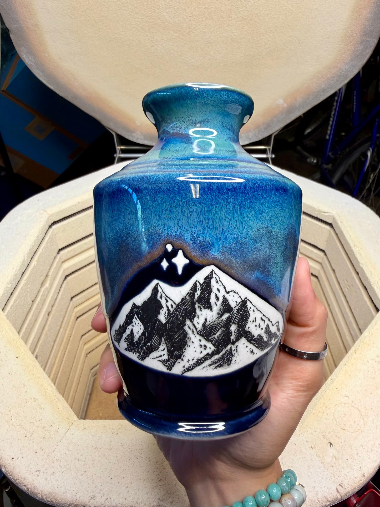 Velaris-Inspired Vase (Pre-Order)